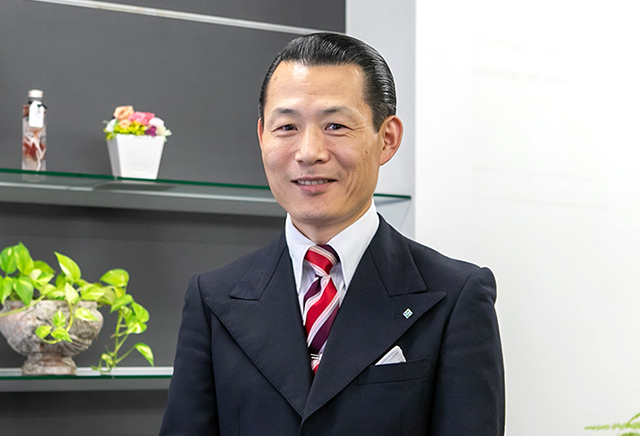担当者